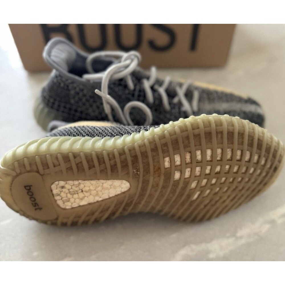 Yeezy Boost 350 V2 Ash Blue Sneakers Men’s Size 8 - Picture 4 of 10